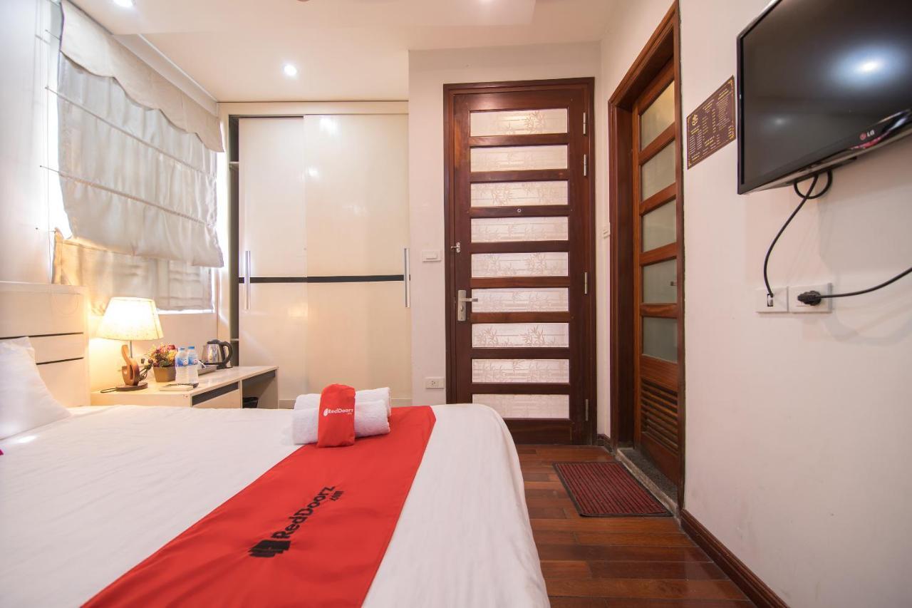 Reddoorz Yen Phu Street Hotel Hanoi Exterior photo