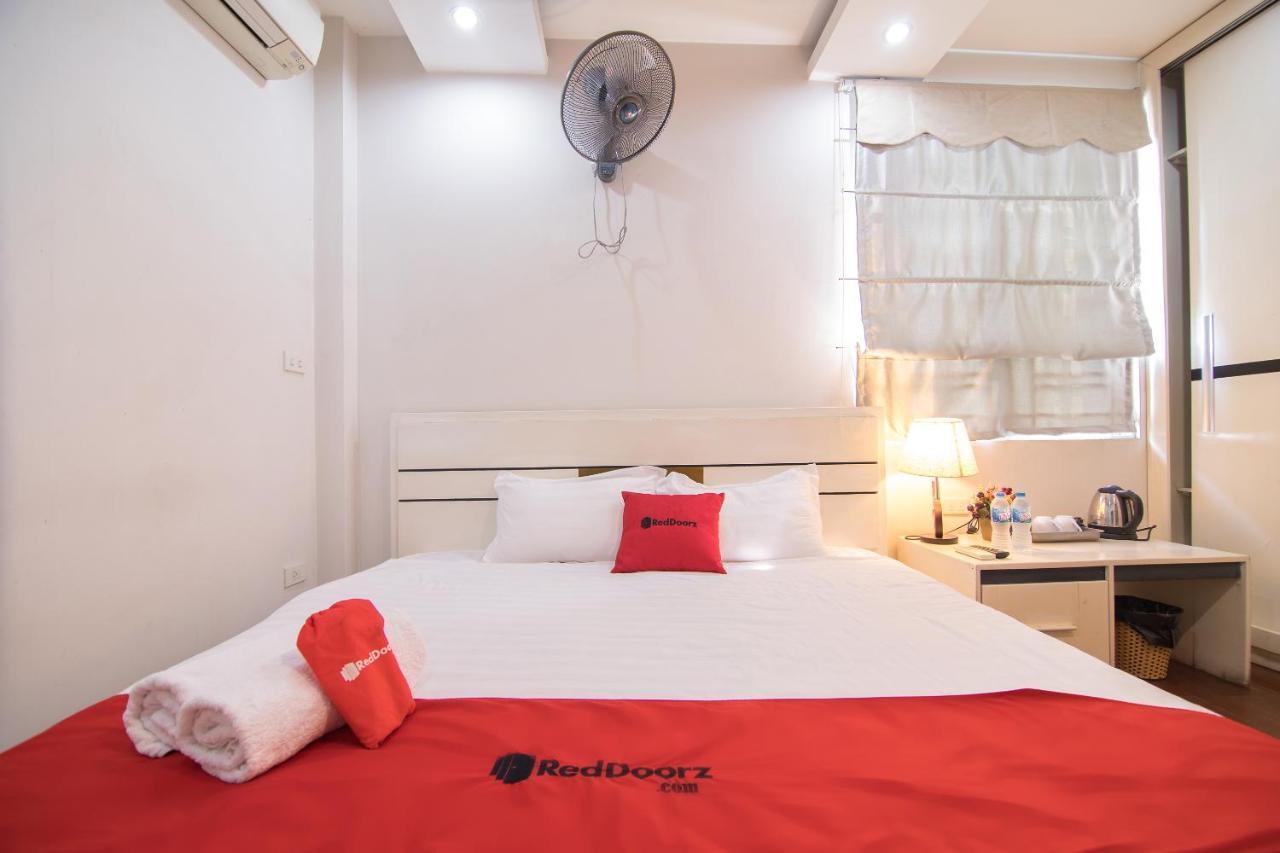 Reddoorz Yen Phu Street Hotel Hanoi Exterior photo